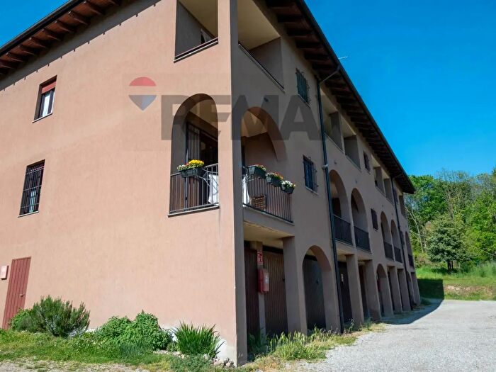 Appartamento quadrilocale in vendita in Via Vittorio Veneto, Colazza