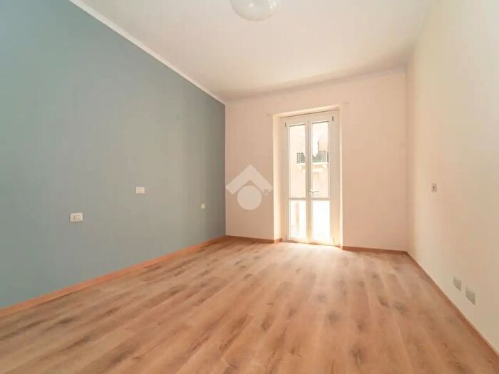 Appartamento trilocale in vendita in Via Isonzo, Torino