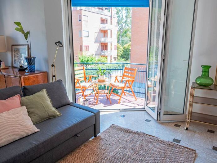 Appartamento trilocale in affitto in Via Antonio De Berti, Cecchignola Giuliano Dalmata, Roma