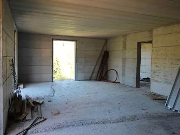 Casa con 8 locali in vendita in SantOmobono Terme