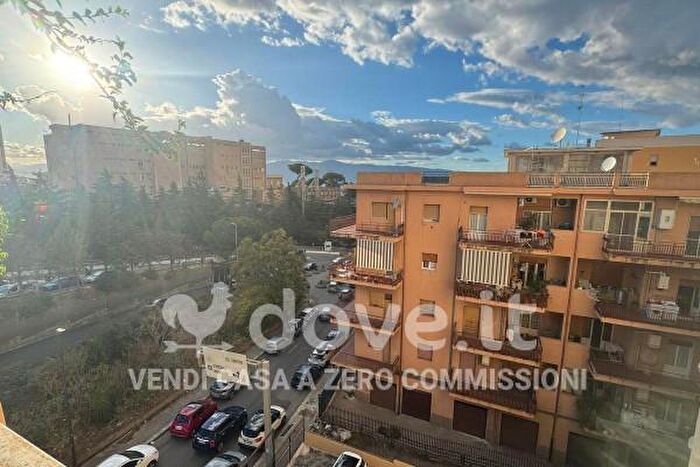 Appartamento bilocale in vendita in Via Vallone Petrara, Reggio Calabria