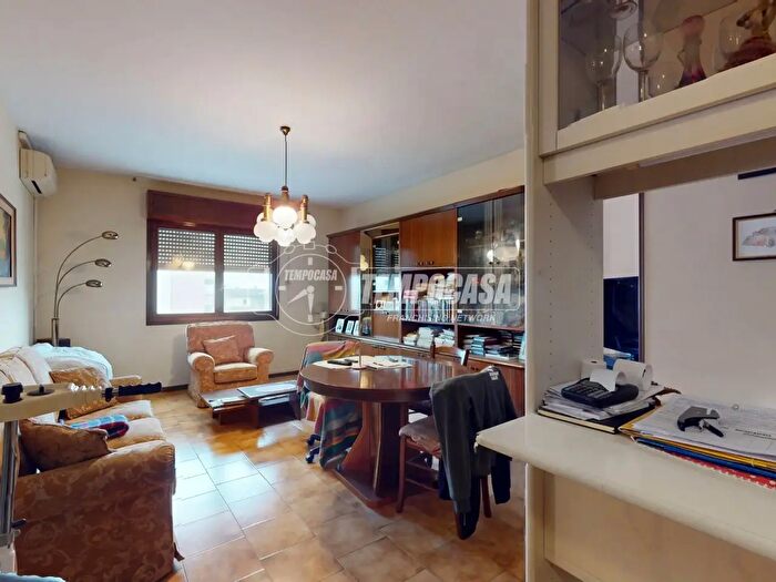 Appartamento trilocale in vendita in Via Leon Battista Alberti d, Carpi