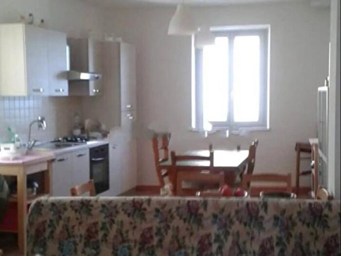 Appartamento trilocale in vendita in Piazza San Cristoforo, Collazzone