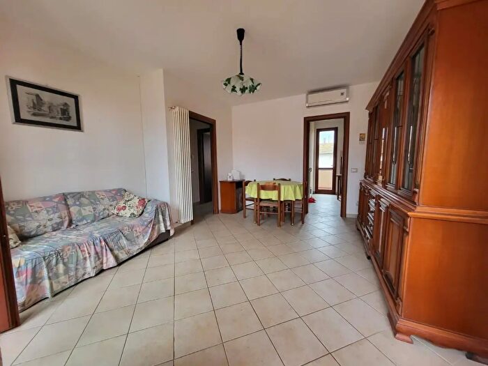 Appartamento trilocale in vendita in Pontedera