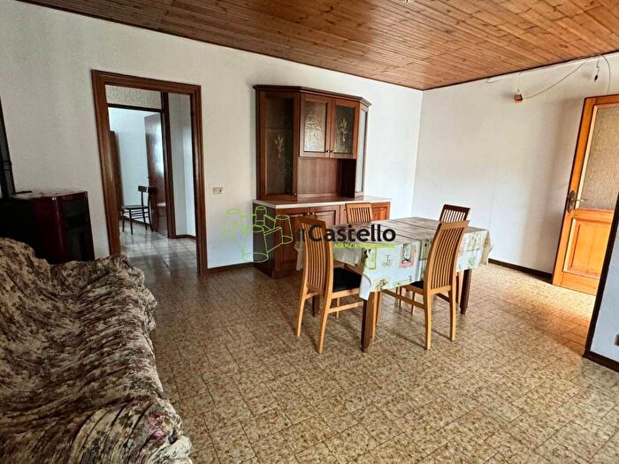 Appartamento trilocale in affitto in Piazza Monte Fontanasecca, Colmirano, Setteville