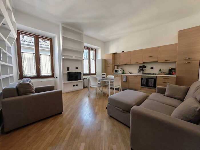 Appartamento trilocale in affitto in Corso Giuseppe Garibaldi, Lanza, Milano
