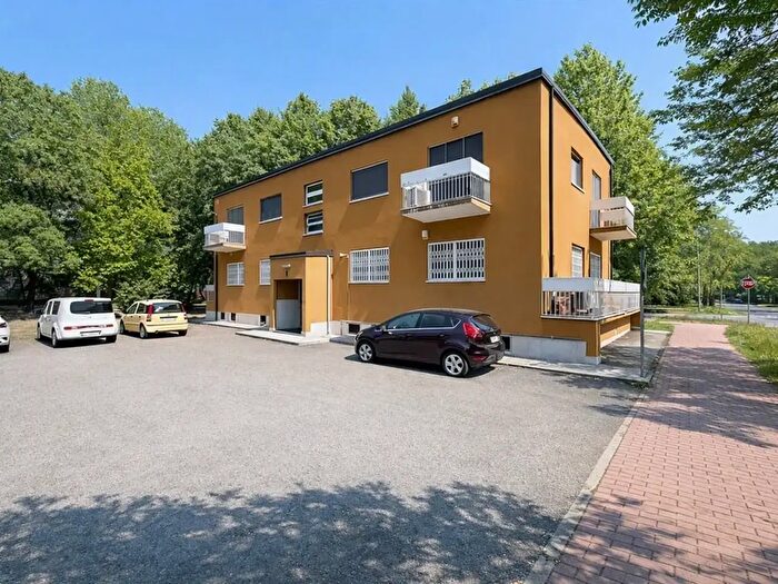 Appartamento trilocale in vendita in Via Ravenna, San Donato Milanese