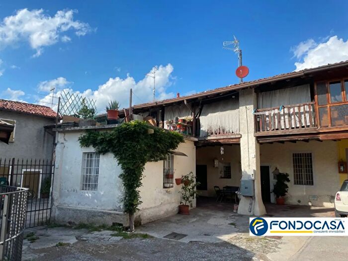 Appartamento trilocale in vendita in Via San Giorgio, Passirano