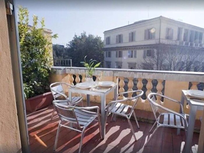 Appartamento con 6 locali in affitto in Beccaria Colombo, Firenze