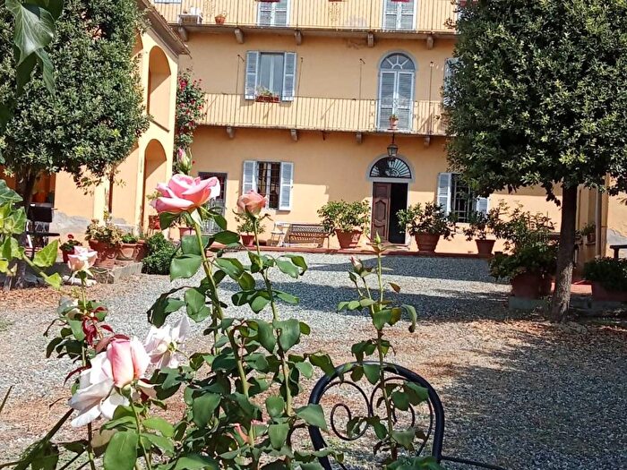 Appartamento bilocale in affitto in Via Umberto I, Centro, Viverone