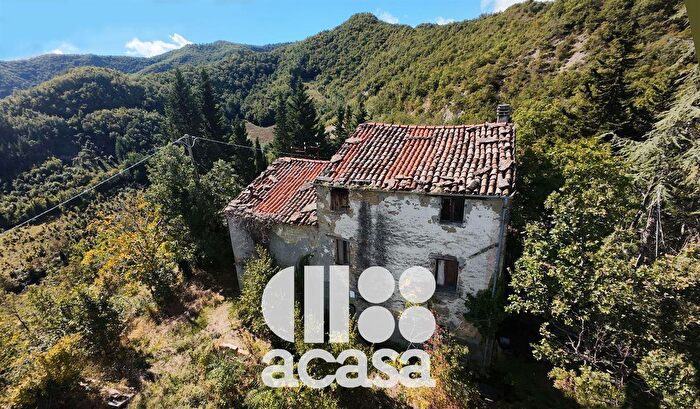 Casa con 5 locali in vendita in Sarsina