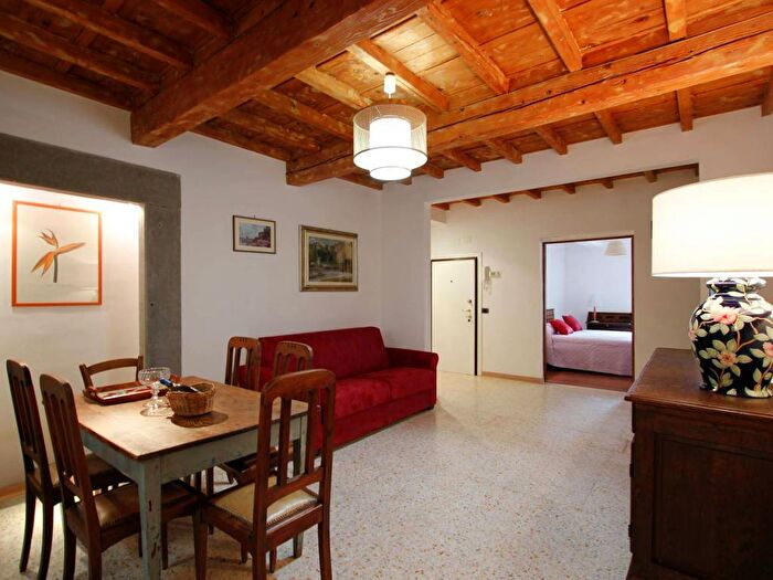 Appartamento trilocale in affitto in Via del Castellaccio, Duomo, Firenze