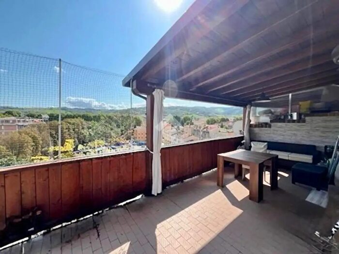 Appartamento quadrilocale in vendita in Via Mazzini, Langhirano