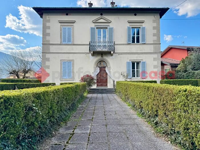 Casa con 7 locali in vendita in Via di Coreglia, Coreglia Antelminelli