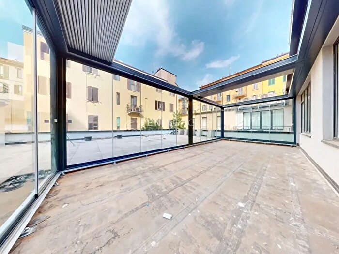 Appartamento trilocale in vendita in Via Ponte Seveso, Milano