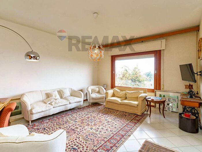 Appartamento con 6 locali in affitto in Via Barriera del Bosco, Sant'Agata li Battiati