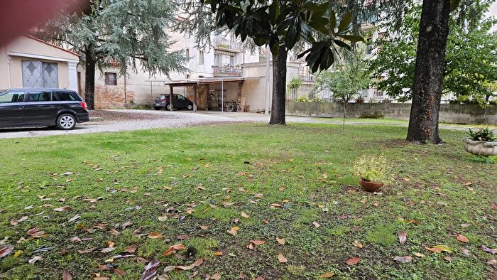 Appartamento quadrilocale in vendita in Via Cavour, Este