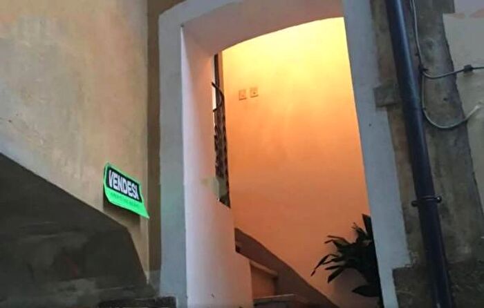 Casa con 6 locali in vendita in Via Regina Margherita, Rotonda