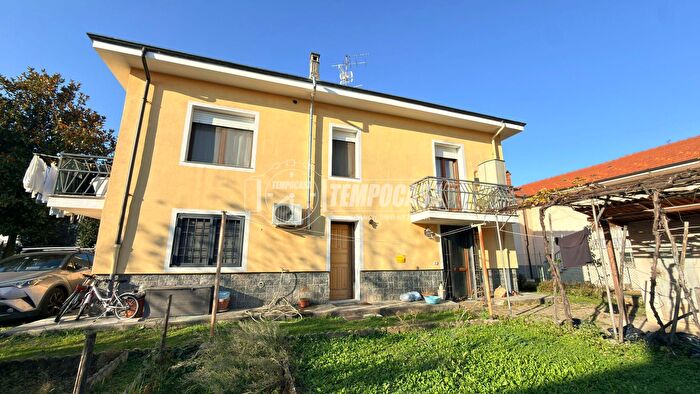 Case in Vendita e in Affitto - 2