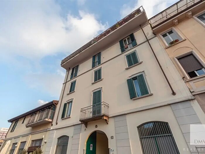 Appartamento bilocale in affitto in Via Monviso, Milano