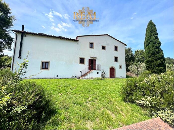 Casa con 6 locali in affitto in Fiesole
