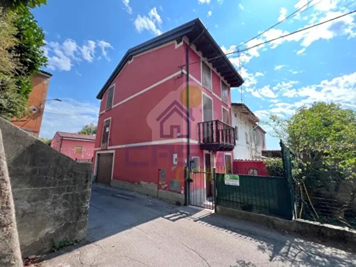 Casa trilocale in vendita in Via Abate Angelini, Pontevico