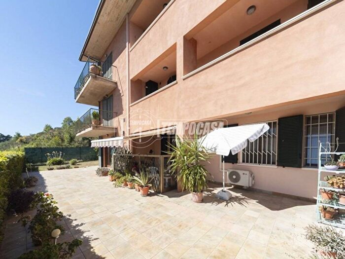 Appartamento quadrilocale in vendita in Via Madre Teresa di Calcutta, Montelaguardia, Perugia