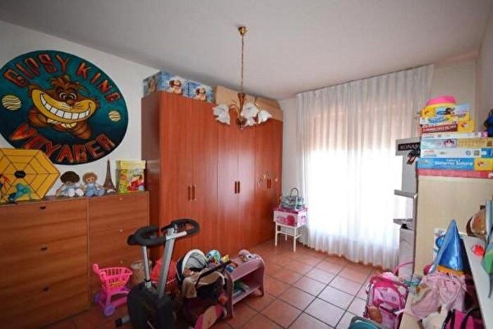Appartamento con 5 locali in vendita in Via Fratelli Rosselli SNC, Seravezza