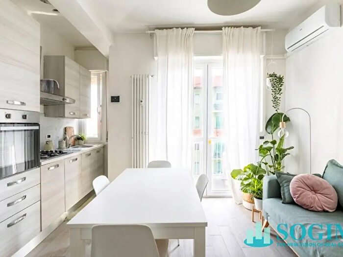 Appartamento bilocale in vendita in Via Monfalcone, Milano