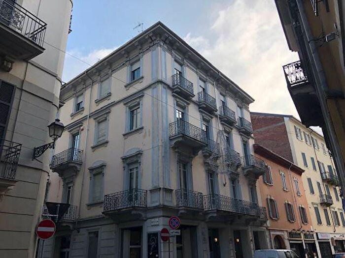 Appartamento con 5 locali in affitto in Via Jacopo Dal Verme, Piazza Garibaldi, Alessandria