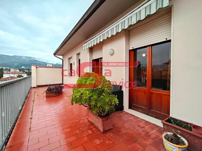 Appartamento con 5 locali in vendita in Montecatini Terme