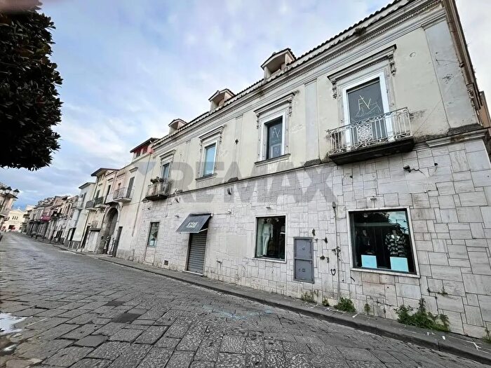 Casa con 5 locali in vendita in Caivano