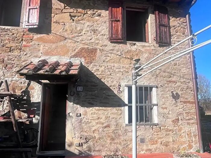 Casa quadrilocale in vendita in Località Castiglioni, Rufina