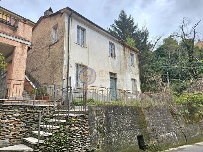 Casa quadrilocale in vendita in Pietrasanta