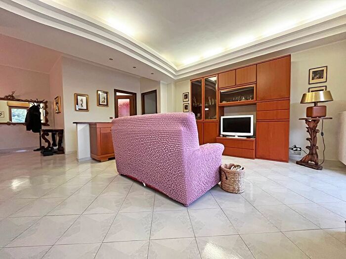 Appartamento con 5 locali in affitto in Strada Vicinale di Paganica, Santa Barbara San Sisto, LAquila