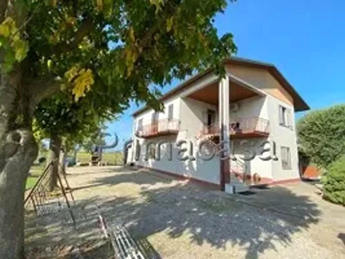 Appartamento con 5 locali in vendita in Via Marco Polo a, Cerea