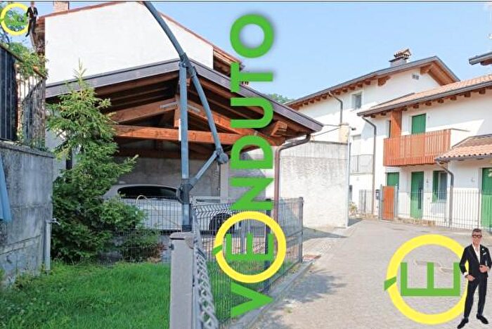 Casa con 5 locali in vendita in Cormons