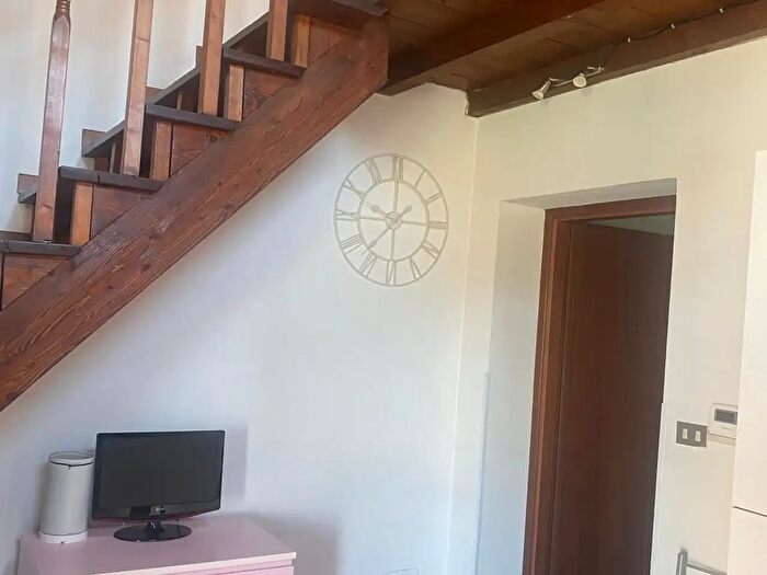 Appartamento trilocale in affitto in Via Emilia, Broni