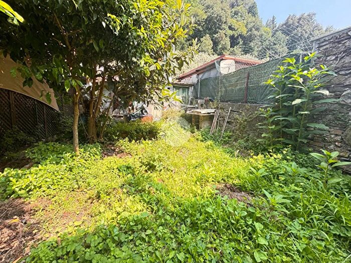 Casa quadrilocale in vendita in Via Ettore Bisagno, Genova