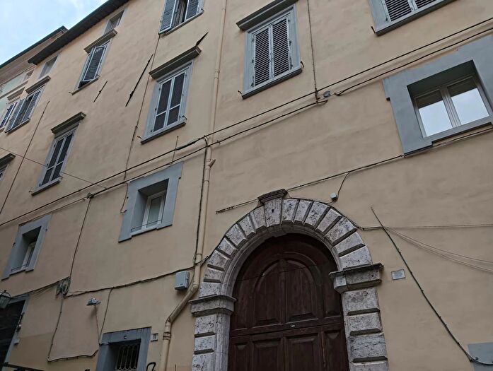 Appartamento con 8 locali in vendita in Perugia