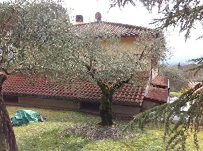 Casa con 10 locali in vendita in Via Massorondinaio Barberino di Mugello, Scarperia e San Piero