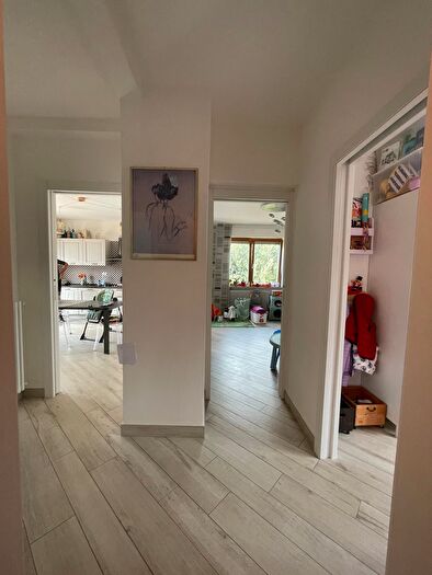 Casa quadrilocale in vendita in Via Pasubio, Cecina