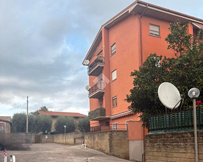 Appartamento trilocale in vendita in Via G Mechelli, Lariano