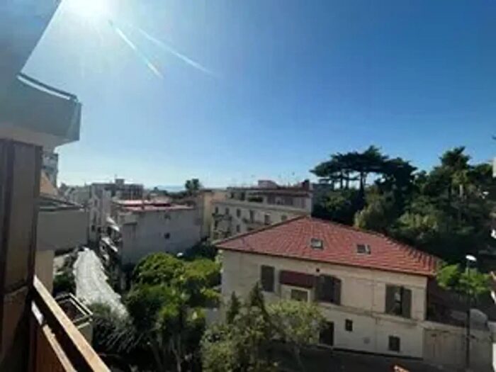 Appartamento quadrilocale in vendita in Via Canarde, Portici