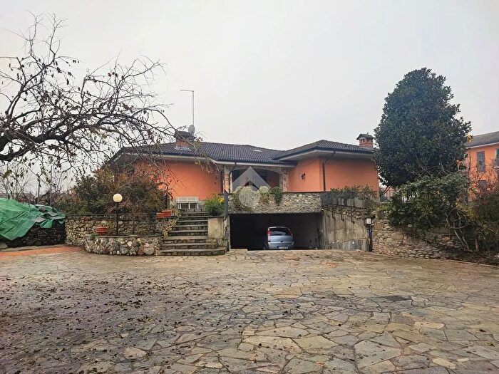 Casa con 6 locali in vendita in Via Circonvallazione, Viguzzolo