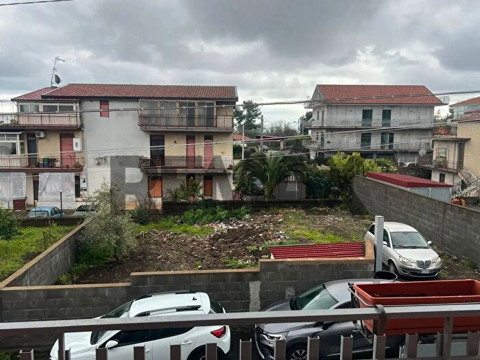 Appartamento con 6 locali in vendita in San Giovanni La Punta