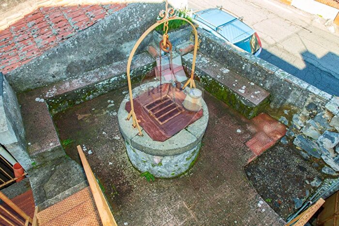 Casa quadrilocale in vendita in Via Sarro Civita, Zafferana Etnea