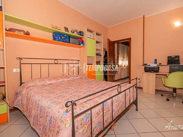 Casa con 6 locali in vendita in Via Sgarzi, Rovigo