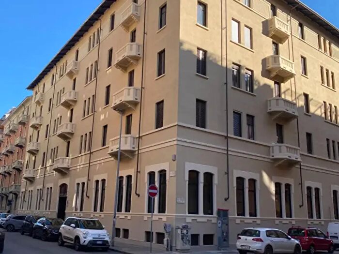 Appartamento con 5 locali in vendita in Via Saluzzo, Torino