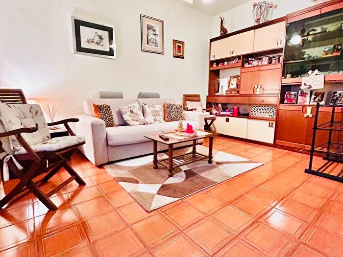 Appartamento quadrilocale in affitto in Viale Cirene, Paese, Riccione